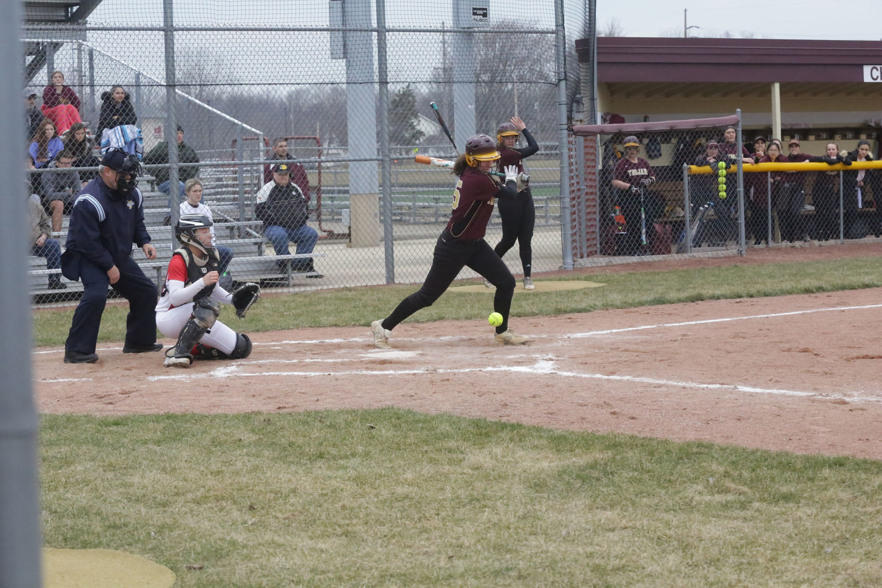 Gallery Bulldogs vs Trojans in softball